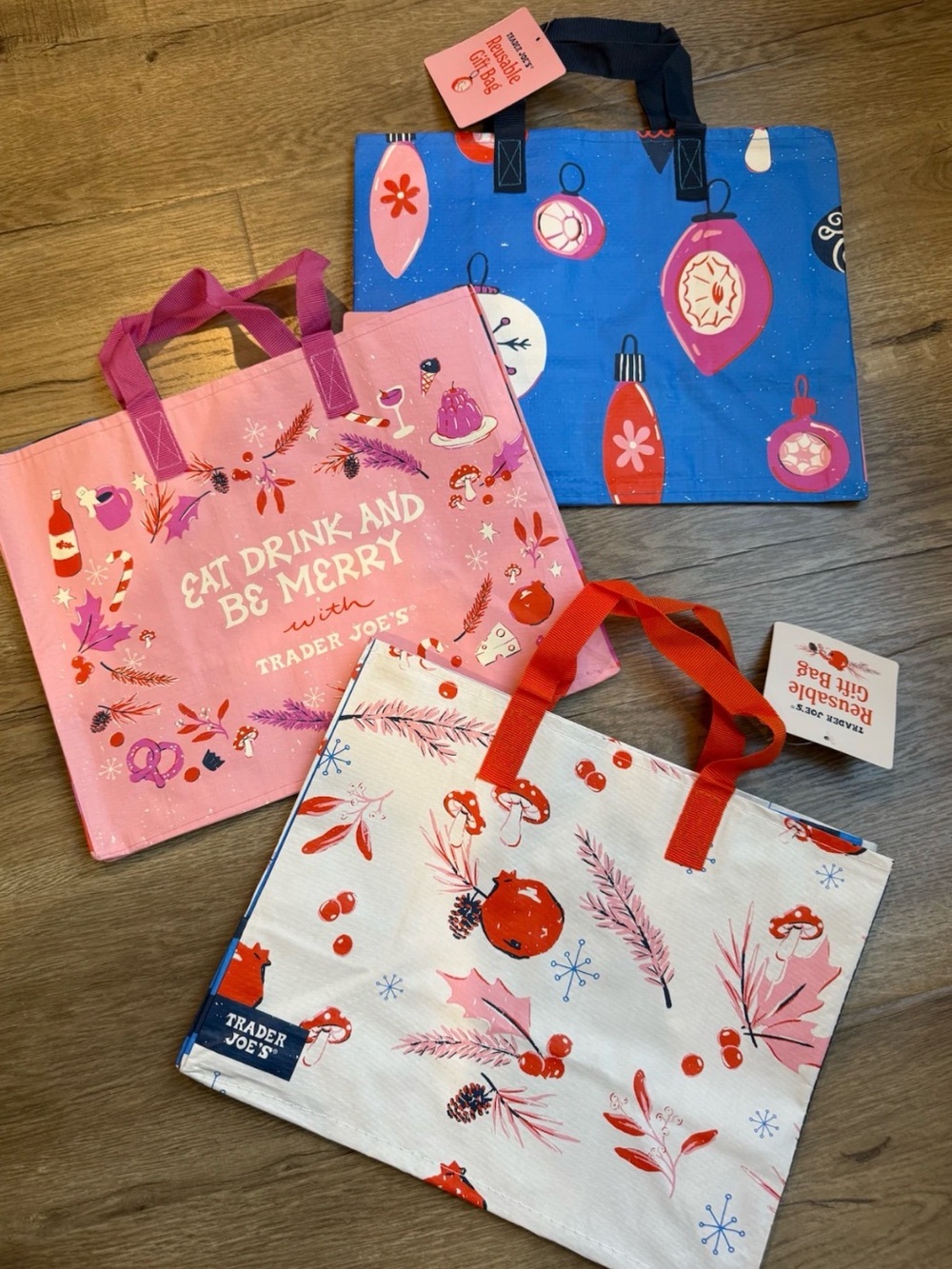 Trader Joe’s Holiday Reusable Tote Bags (Set of 3) NWT